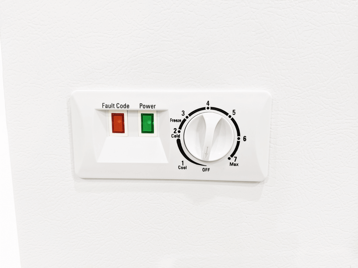 SunStar Solar / DC Chest Freezer 8CU ST-8CF – by SunStar | Available at Cabin Depot USA